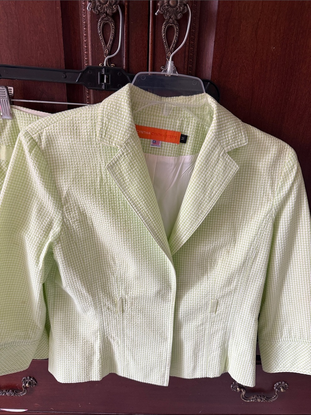 Cynthia Steffe Pale Green Textured Cropped Blazer and skirt suit set